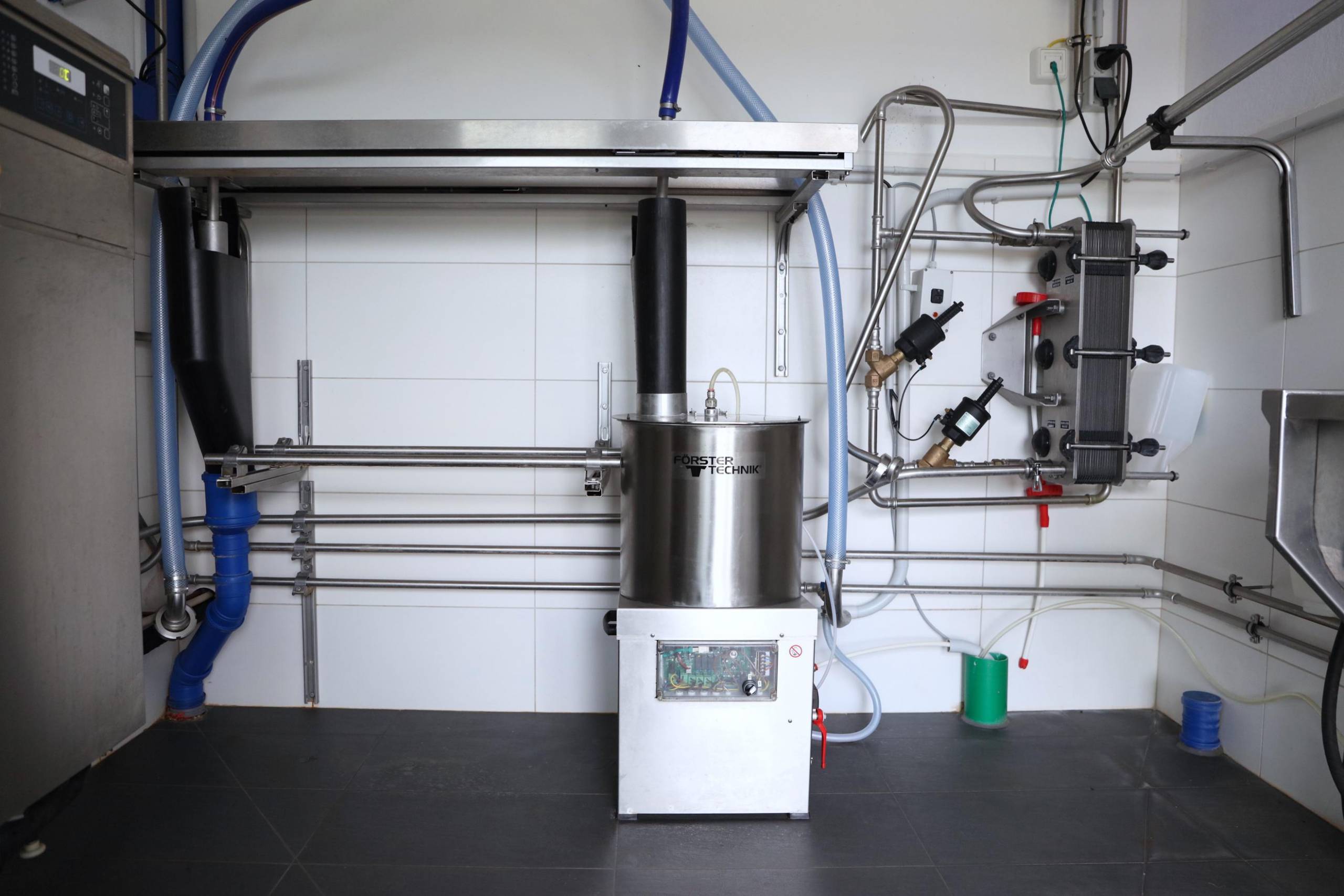MilkCollector: Continuously collect and transport fresh milk – efficient and reliable.