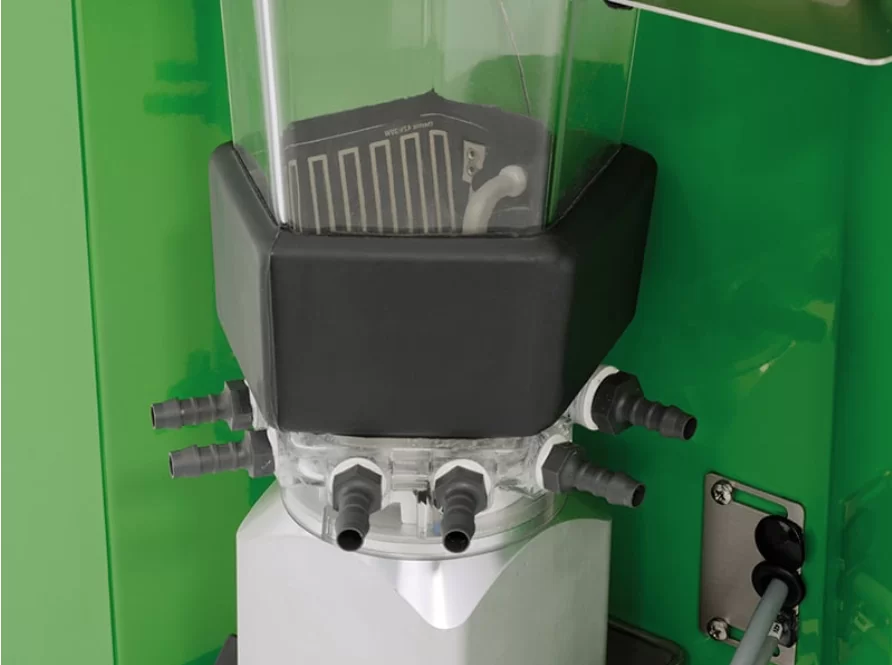 Close-up of the nipples on the lamb feeder automatic from Förster-Technik – Precise and hygienic feeding system for lambs.